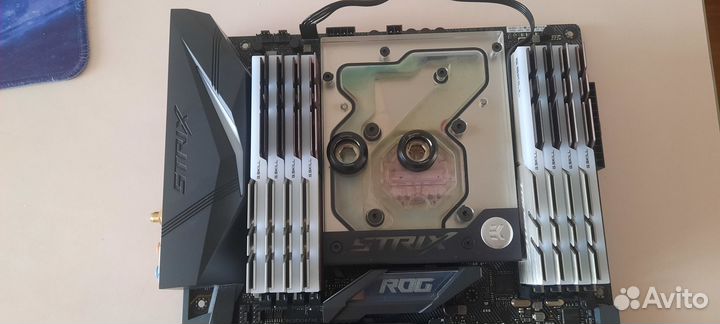 Asus rog strix gaming Socket 2066+i9-7900x