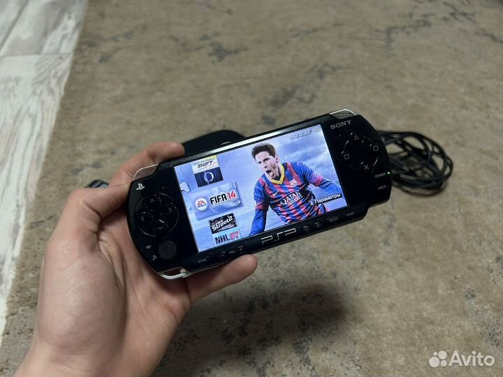 Игровая приставка Sony Psp 2008 прошитая