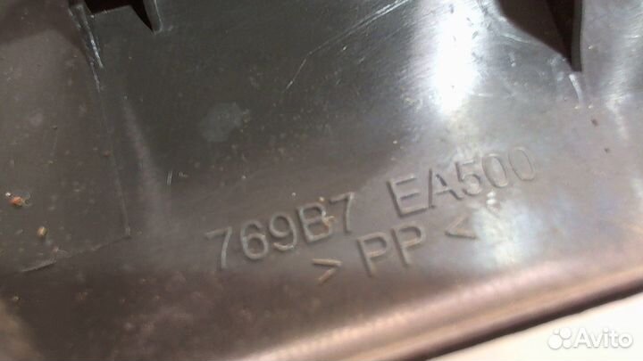 Обшивка салона Nissan Pathfinder, 2009