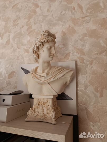 Апполон 30 см. Не гипс (лучше)