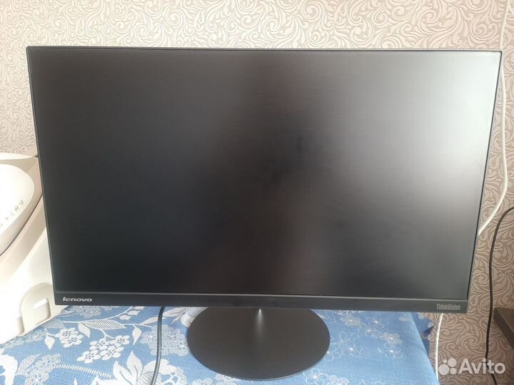 Игровой компьютер с монитором