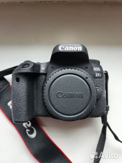Фотоаппарат canon EOS 77D