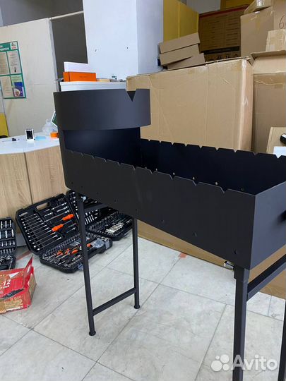 Мангал с подказанником