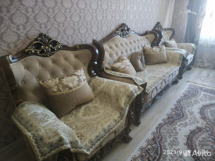 Продам диваван и кресла
