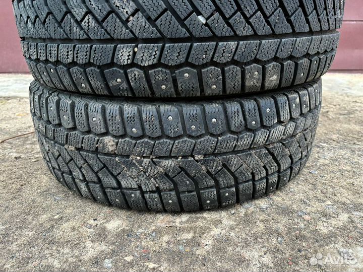 Viatti Brina Nordico V-522 195/65 R15 92T