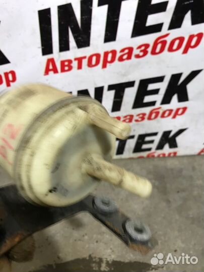 Бачок Гур Nissan P12