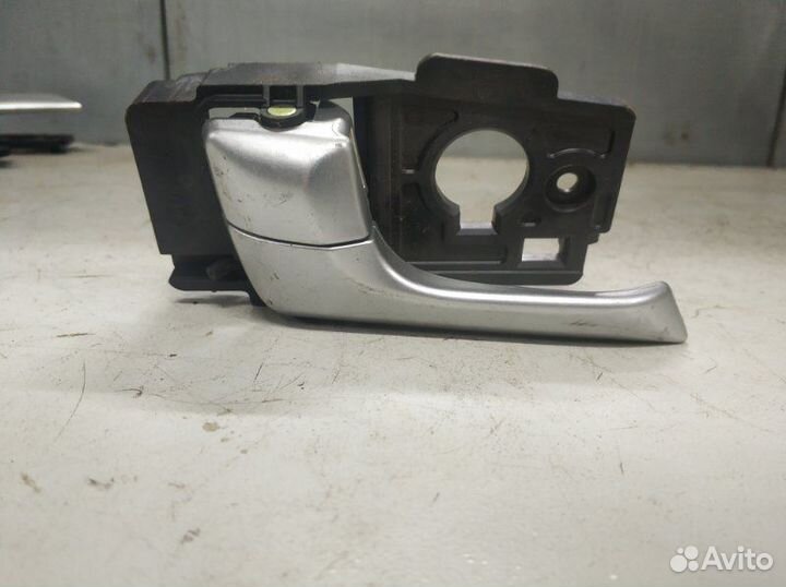 Ручка двери внутренняя левая Kia Rio 3 2011-2015