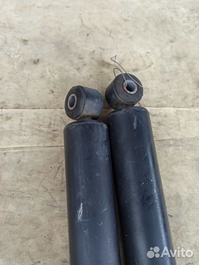 Амортизаторы задние Toyota Probox ncp50