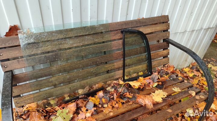 Стекло задней левой двери hyundai getz 2008