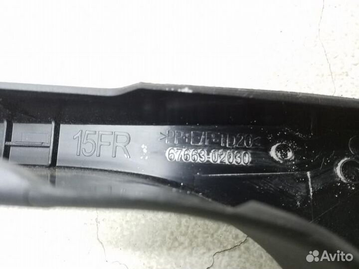 Накладка стойки двери передней правой внутренняя T