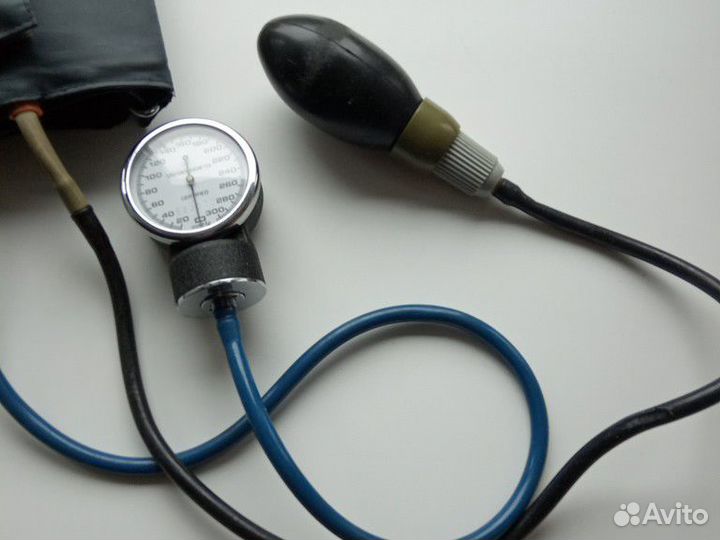 Механический тонометр для измерения давления