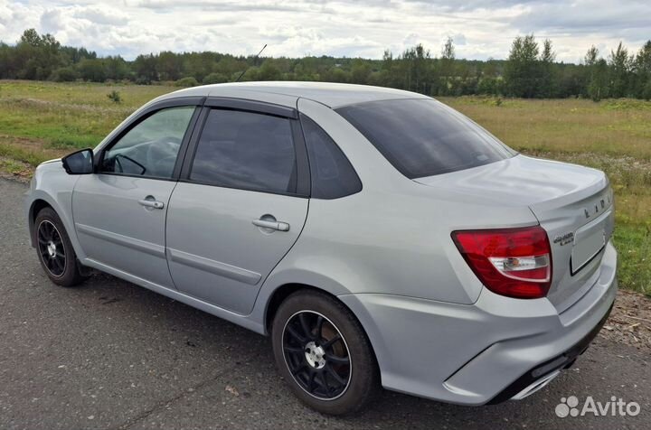LADA Granta 1.6 МТ, 2020, 75 500 км