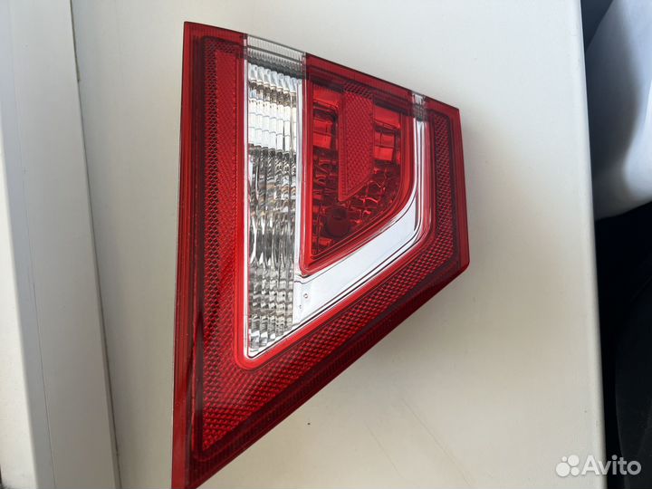 Задний внутрений фонарь веста