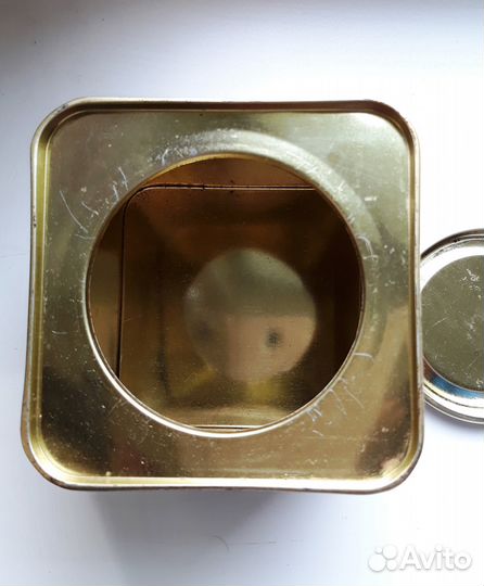 Жестяная банка из-под чая Баловень