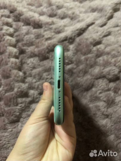 Мобильные телефоны бу iPhone 11