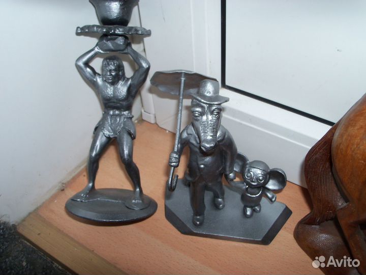 Статуэтка родина мать