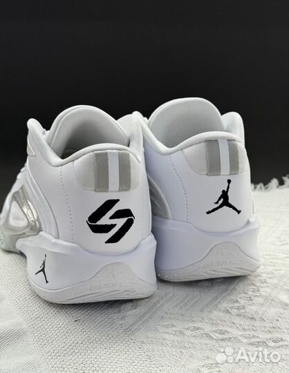 Jordan Luka 3 оригинал 40-46EU