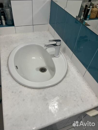 Раковина с мраморной столешницей