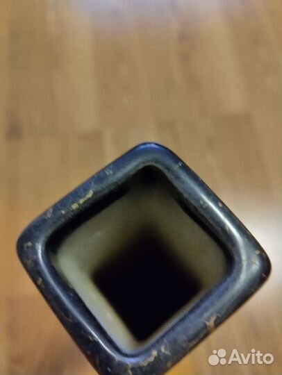 Глиняная ваза