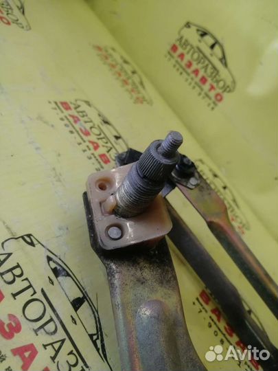 Трапеция дворников нива