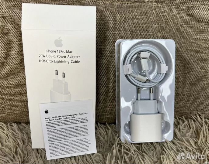 Быстрая зарядка для iPhone 20w + кабель