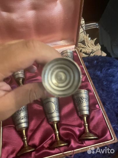Продам серебряные рюмки