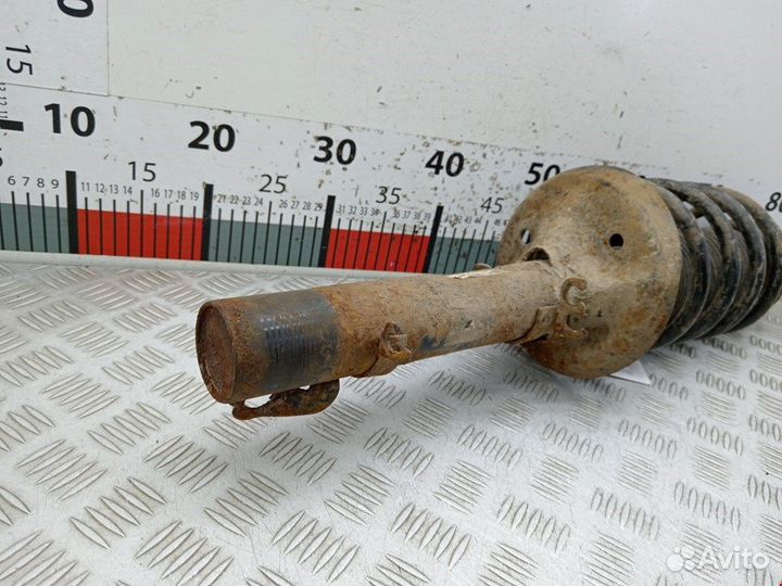 Стойка для Volkswagen Golf 4