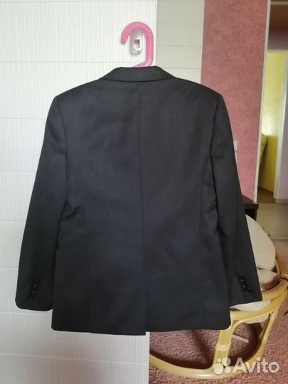 Новый школьный костюм на мальчика р. 134-140см