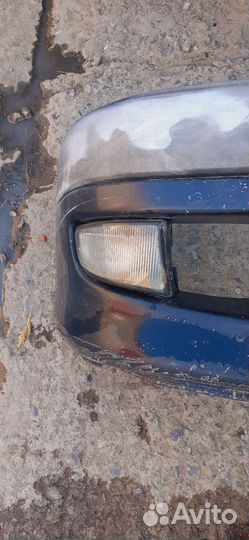 Бампер передний на Авенсис с птф