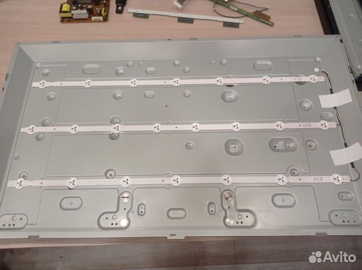 Комплект подсветки на LG 32LA615V