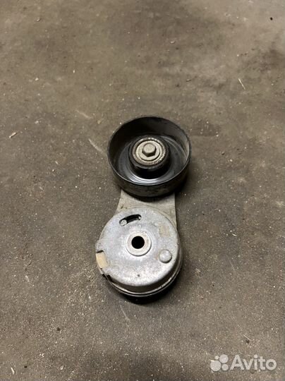 Натяжитель ремня генератора opel insignia a20nht