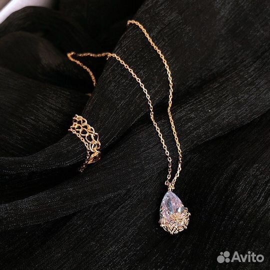 Серьги и цепочка с кулоном