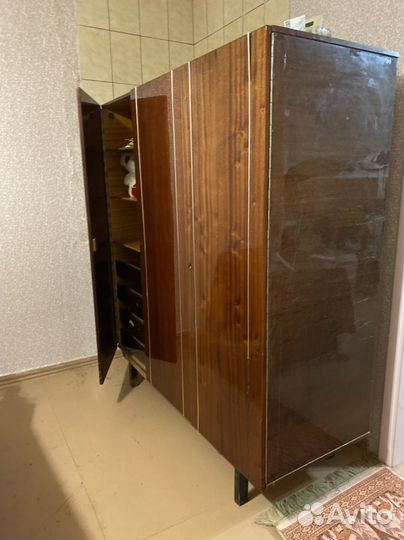 Шифонеры,сервант