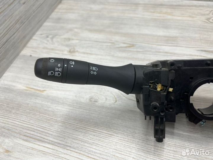 Переключатель подрулевой Renault Duster пробег