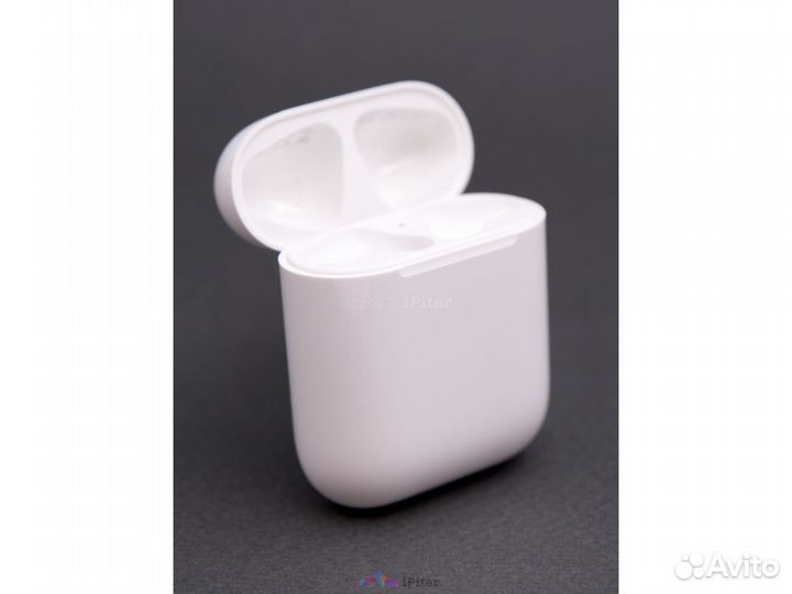 Зарядный футляр от AirPods 2 (A1602)