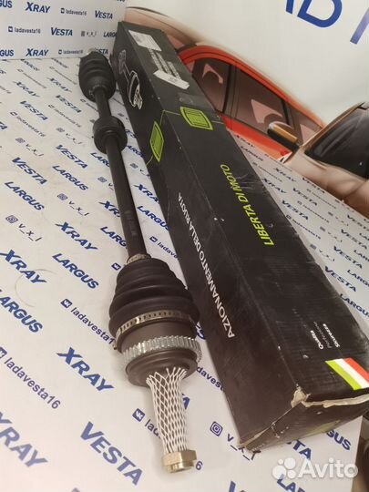 Привод правый кпп Рено Веста