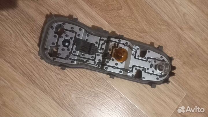 Задний правый фонарь на рено дастер