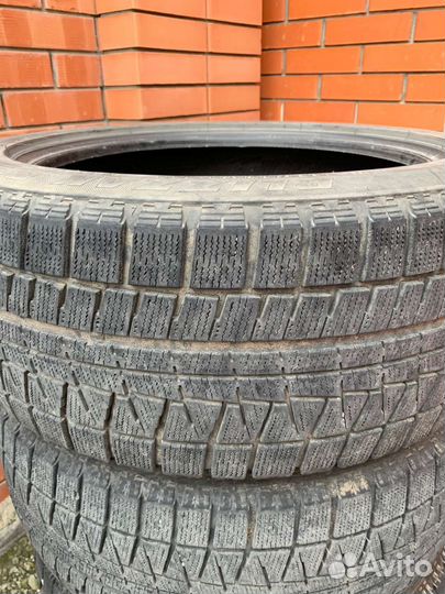 Bridgestone Blizzak Revo GZ 225/50 R18