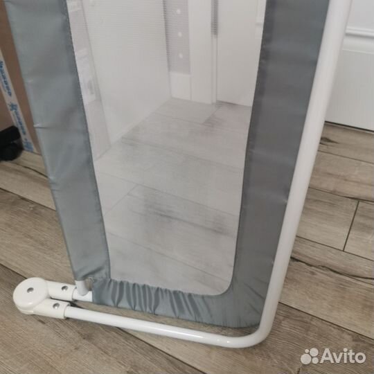 Бортик-ограничитель для кровати