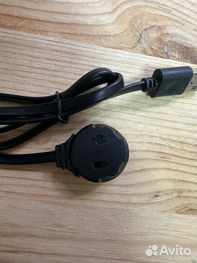 Магнитное зарядное устройство Armytek AMC-02