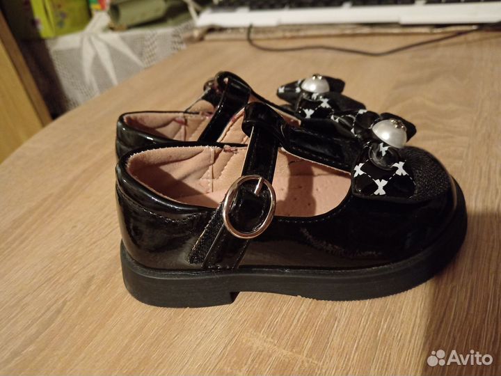 Туфли для девочки 23 размер