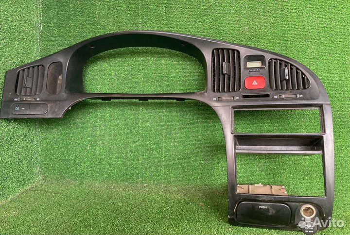 Центральная консоль Hyundai Elantra 3