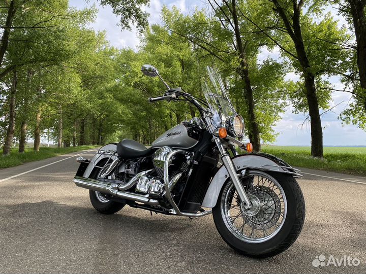 Honda shadow 750