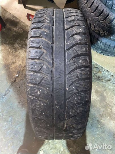 Bridgestone Ice Cruiser 7000 265/65 R17 116T
