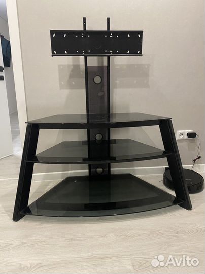 Стеклянная тумба под тв