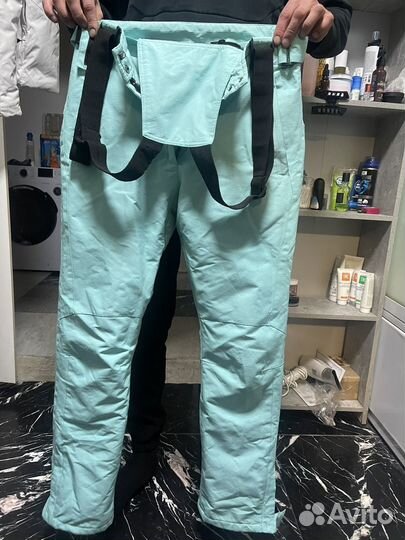 Костюм горнолыжный