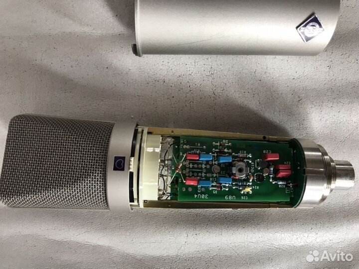 Neumann U 87 Ai студийный микрофон