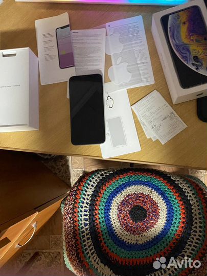 iPhone Xs, 64 ГБ