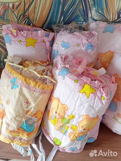 Бортики в кроватку