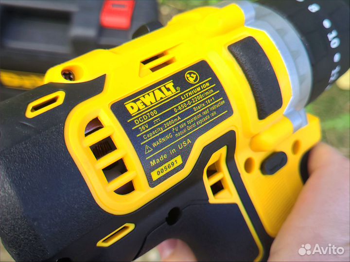 Шуруповерт dewalt